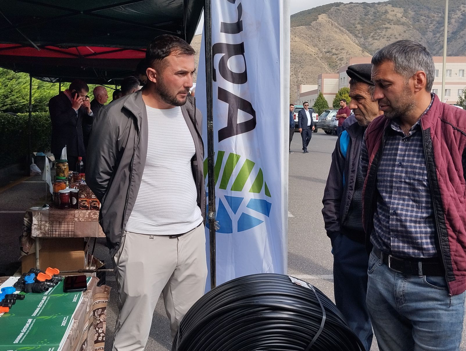 Agrodrip Şəkidə stendlə təmsil olunub